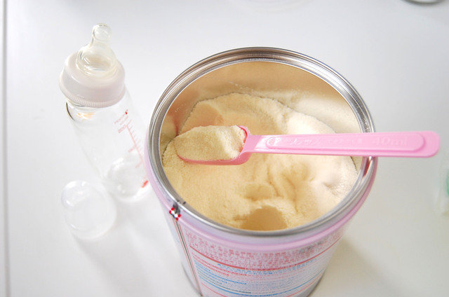 粉ミルクは無菌とは限らない！ウォーターサーバーを使った調乳の注意点