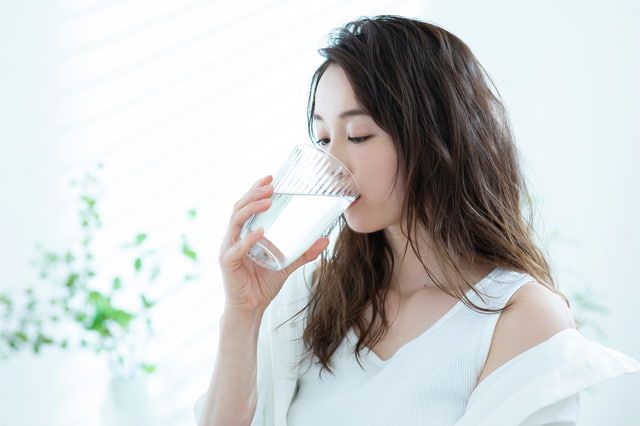 白湯を飲むおすすめタイミングと1日の適量
